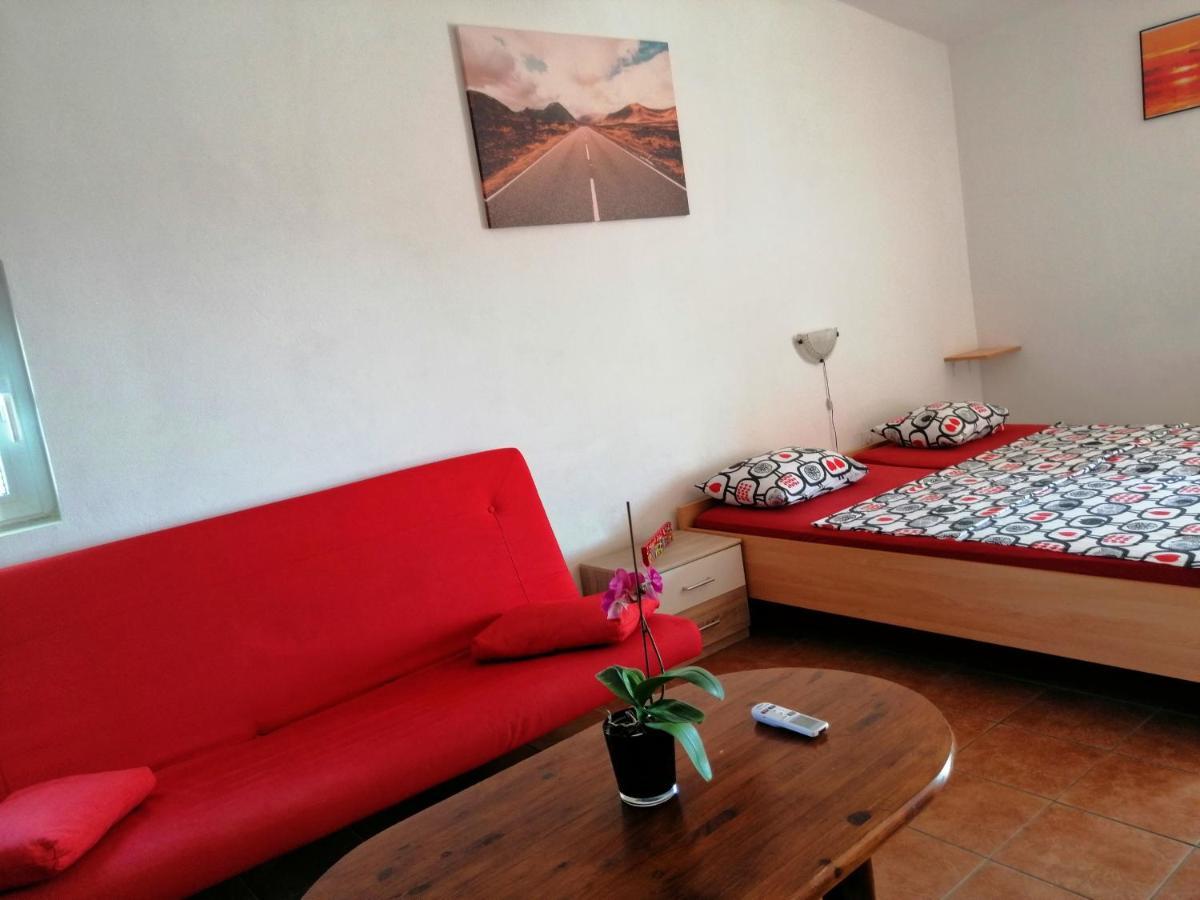Apartments Brkovic ซูโกชัน ภายนอก รูปภาพ