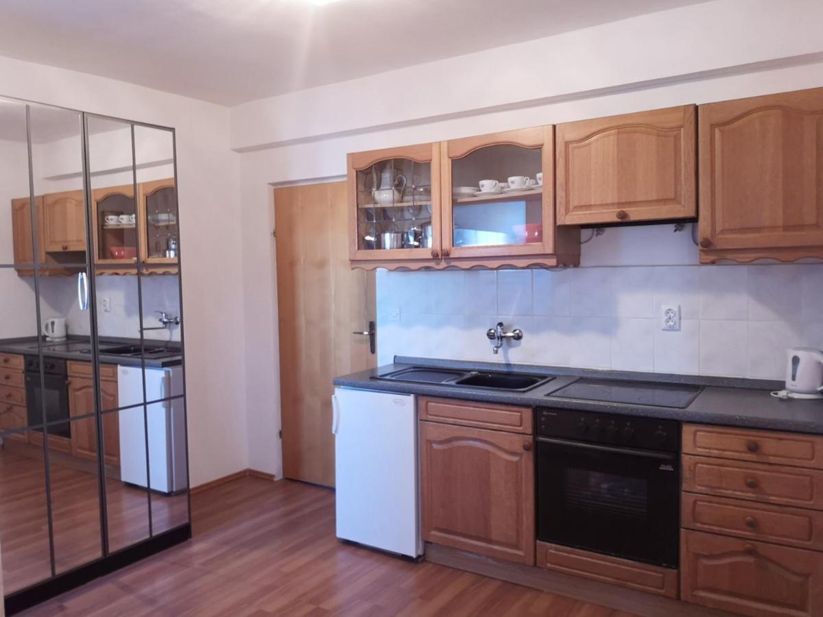 Apartments Brkovic ซูโกชัน ภายนอก รูปภาพ