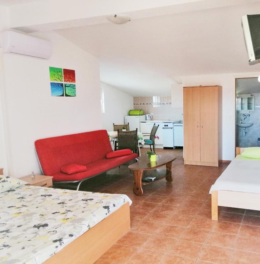 Apartments Brkovic ซูโกชัน ภายนอก รูปภาพ