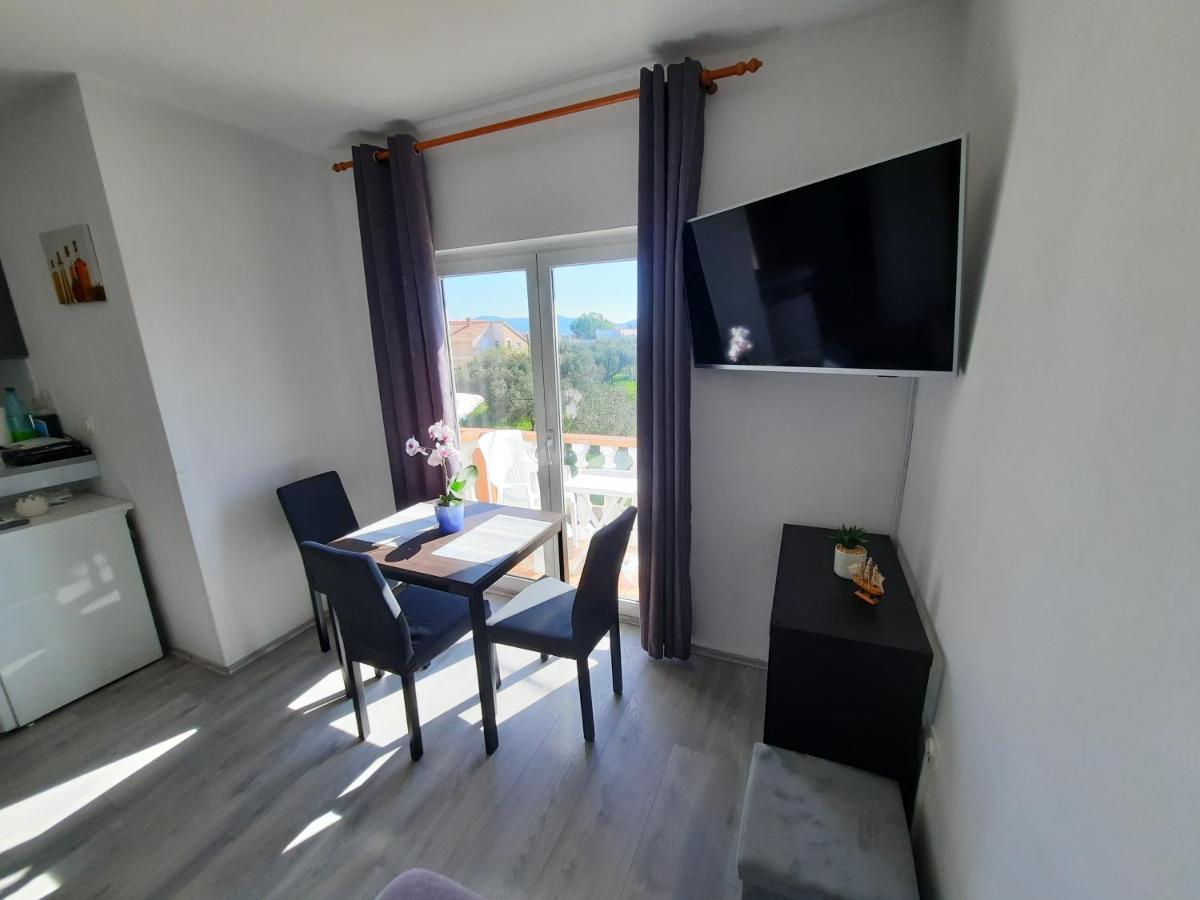 Apartments Brkovic ซูโกชัน ภายนอก รูปภาพ