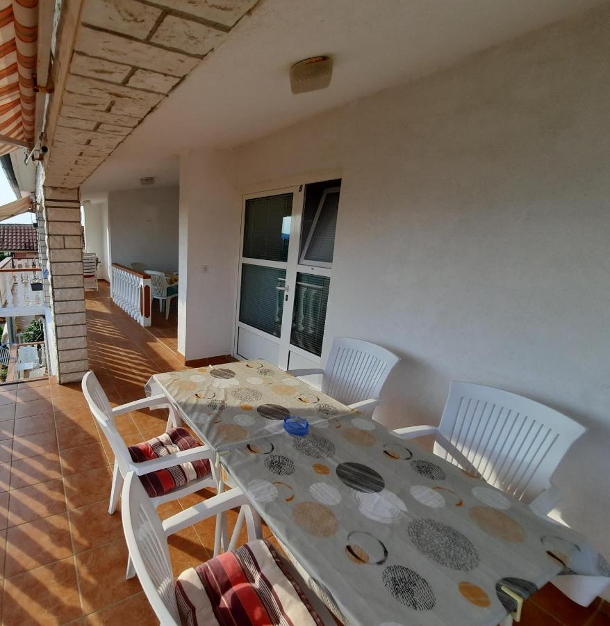 Apartments Brkovic ซูโกชัน ภายนอก รูปภาพ