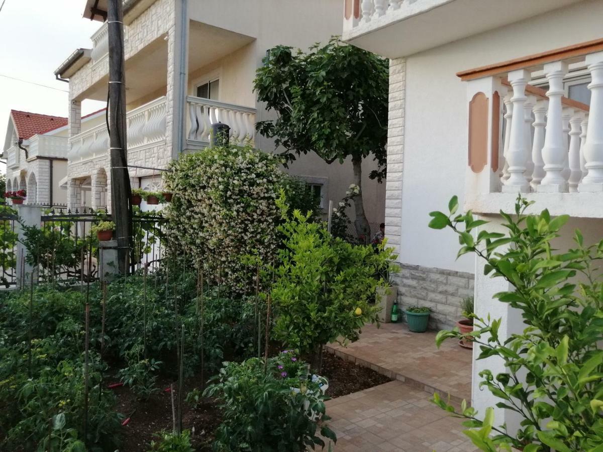 Apartments Brkovic ซูโกชัน ภายนอก รูปภาพ